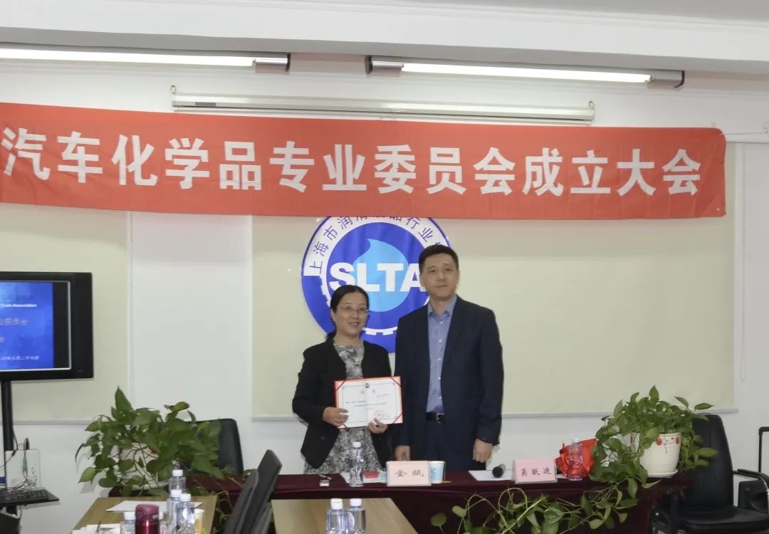 10d76a4e31640e496b469eae65fdbdc