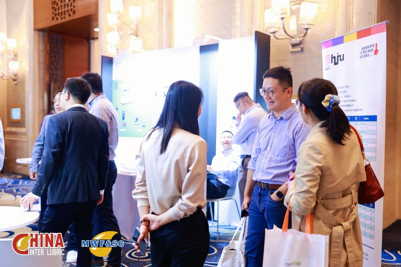 8b0ba2f216a4ff4b8a9dd83ead61b446